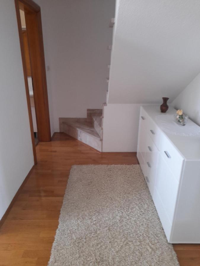 Apartman Zoran Livno Exteriör bild
